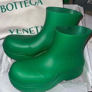Bottega Puddle Boots
